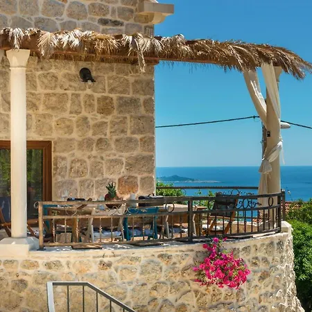 Sleeps 8 With Pool Air Con And Wifi Villa *